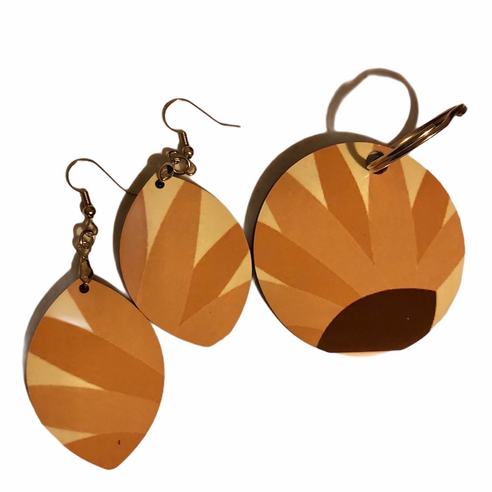 Handmade Natural Unique earrings and keychain